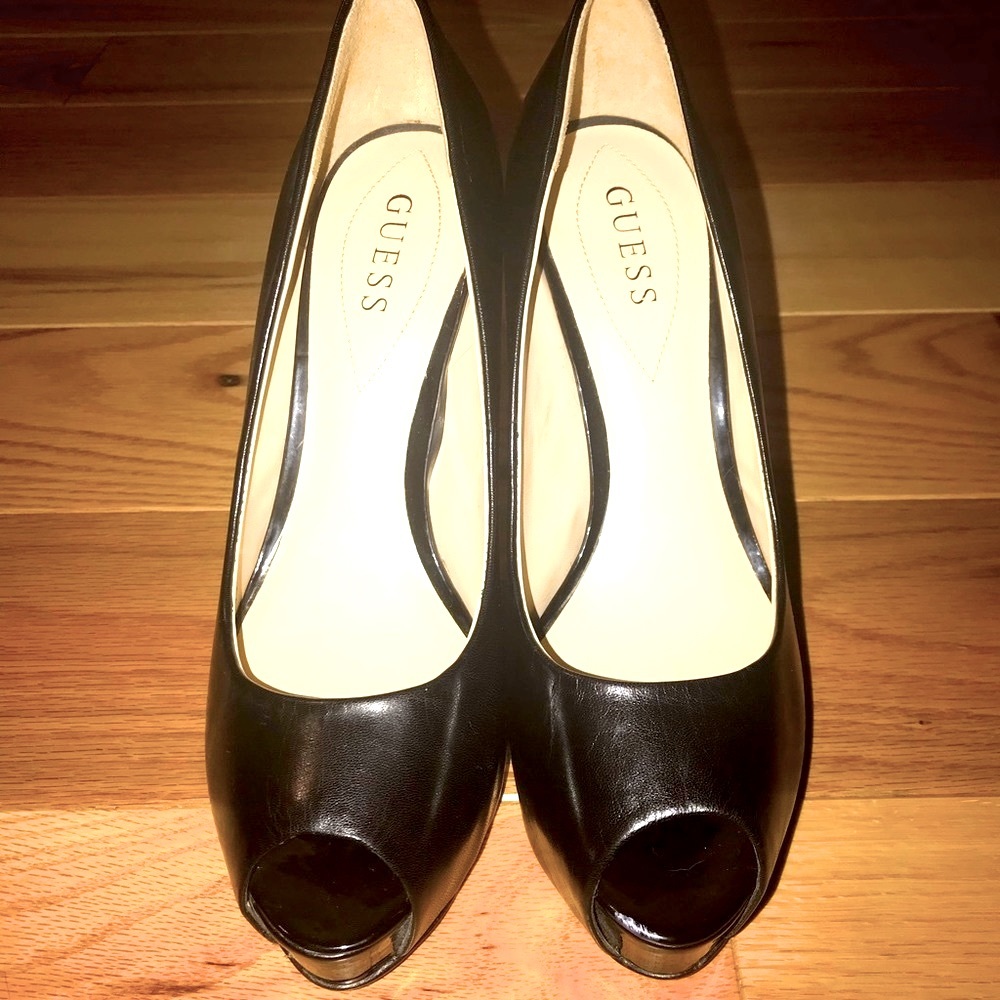 Guess Peep-toe Platform Pumps